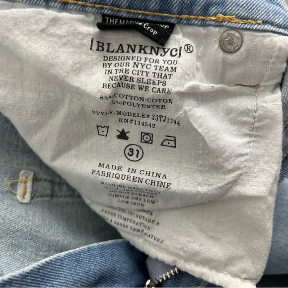 Blank NYC The Maddison Crop High Rise Blue Distressed Jeans Size 31 - Picture 7 of 8